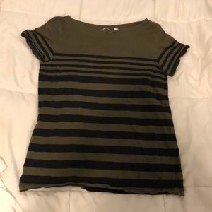 Adorable army green striped shirt